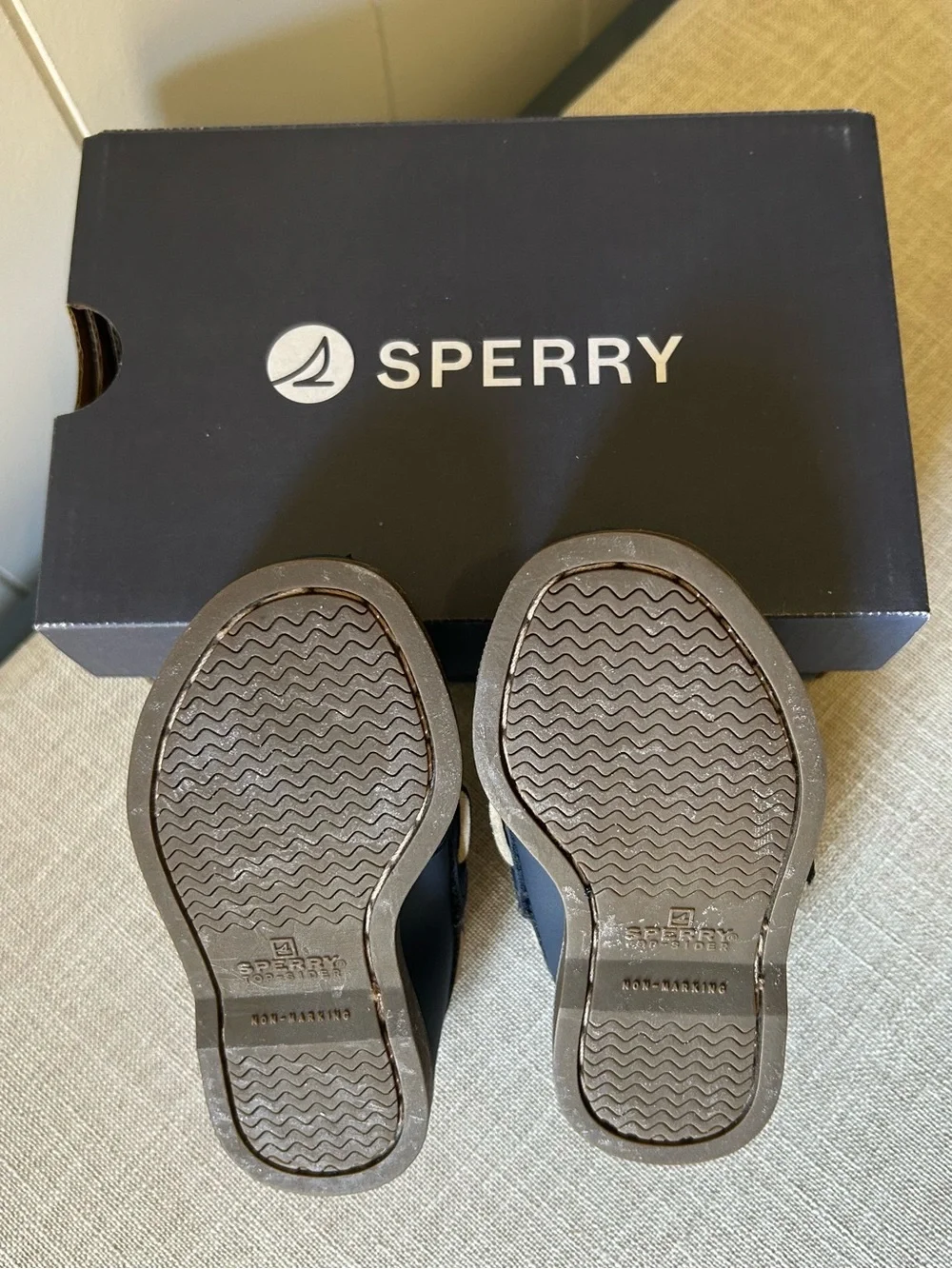 New In Box Sperry Original Boat Shoe Blue Lace Up Velcro Preppy Toddler Loafers